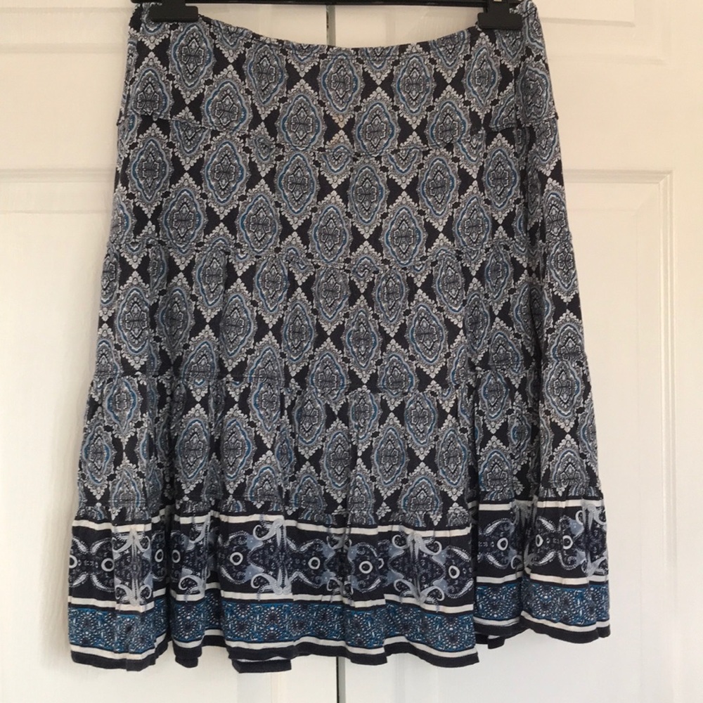 Max Studio, Blue jersey knit skirt, size M